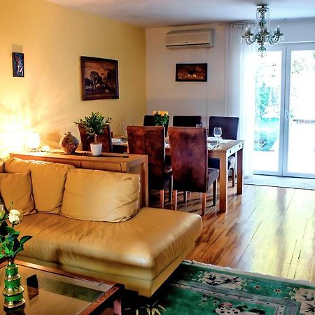 Hana House Пула Екстер'єр фото